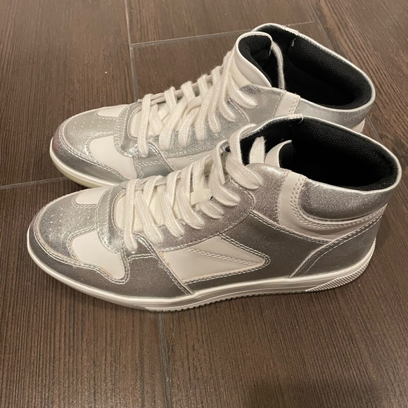 Womens Zara leather high top sneakers - Picture 1 of 4